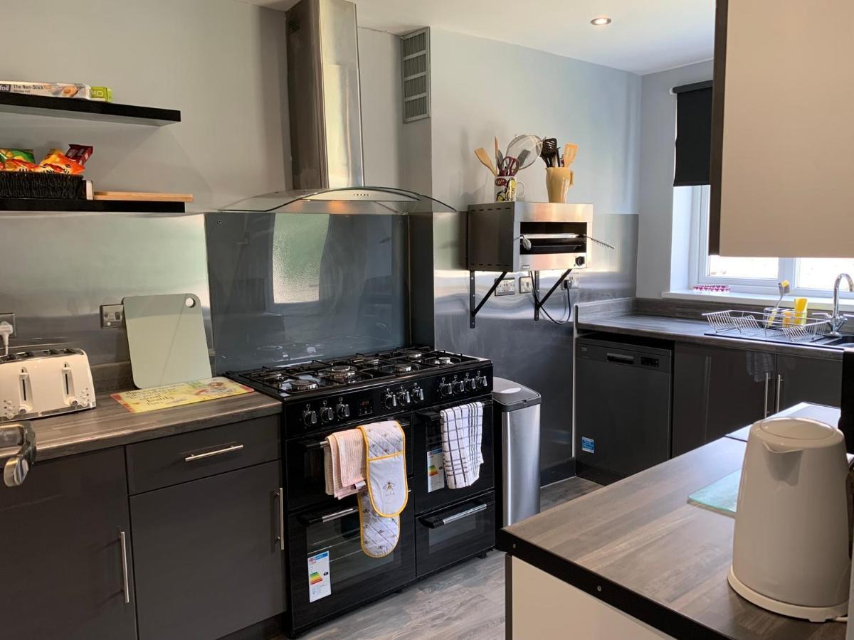 Heather Glen. Six Bedroom Home Near The Sea. แบล็คพูล ภายนอก รูปภาพ